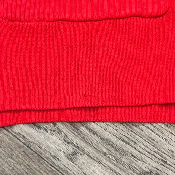 Vintage Red Knit Pullover with Scalloped Collar & Front Pockets - Picture 9 of 12